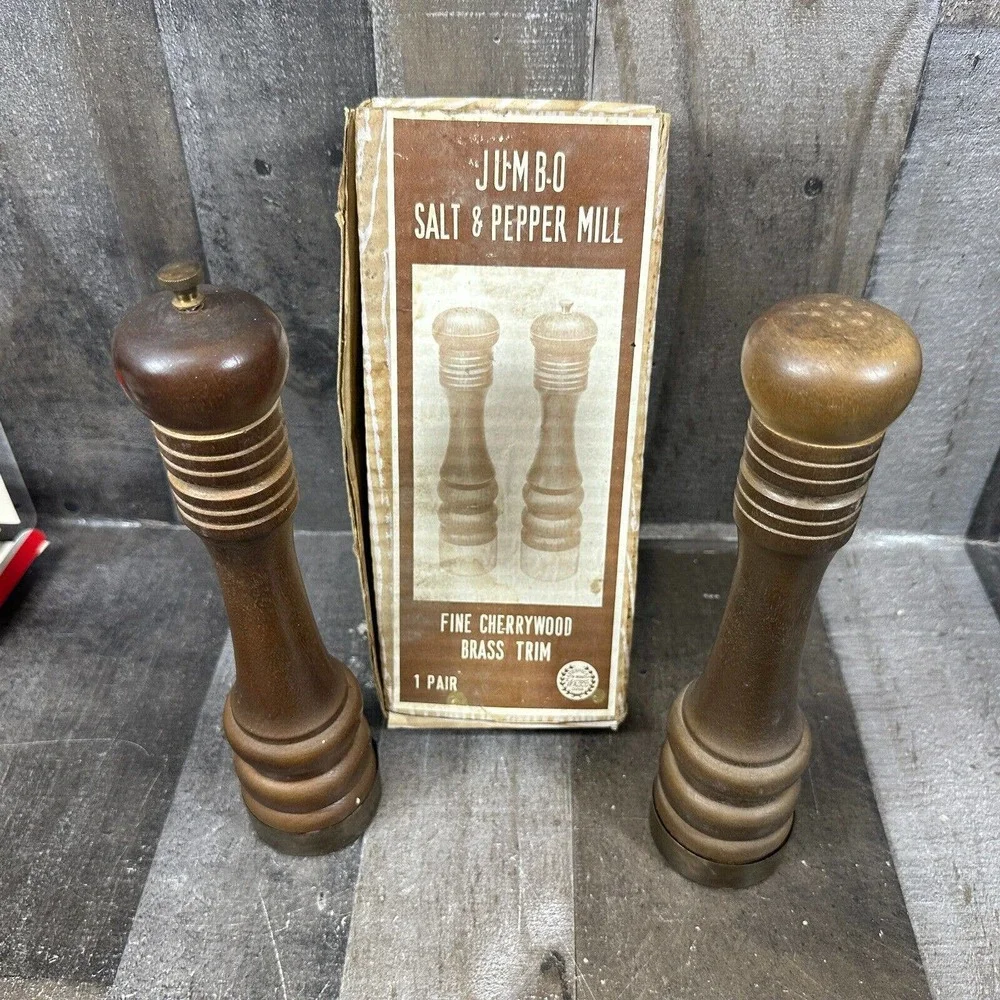 Nasco Jumbo Salt & Pepper Mill Set Fine Cherrywood Brass Trim Japan‎ 10